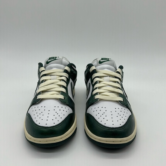 New Women’s Nike Dunk Low Vintage Green DQ8580-100 NWOB - Picture 5 of 7